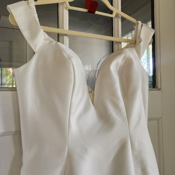 Lulu's Vow to Love Off-the Shoulder Mermaid Maxi Wedding Dress, Sz 10 - Picture 6 of 15